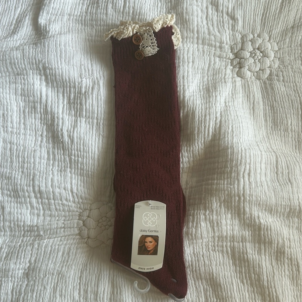 Daisy Fuentes Knee High Socks